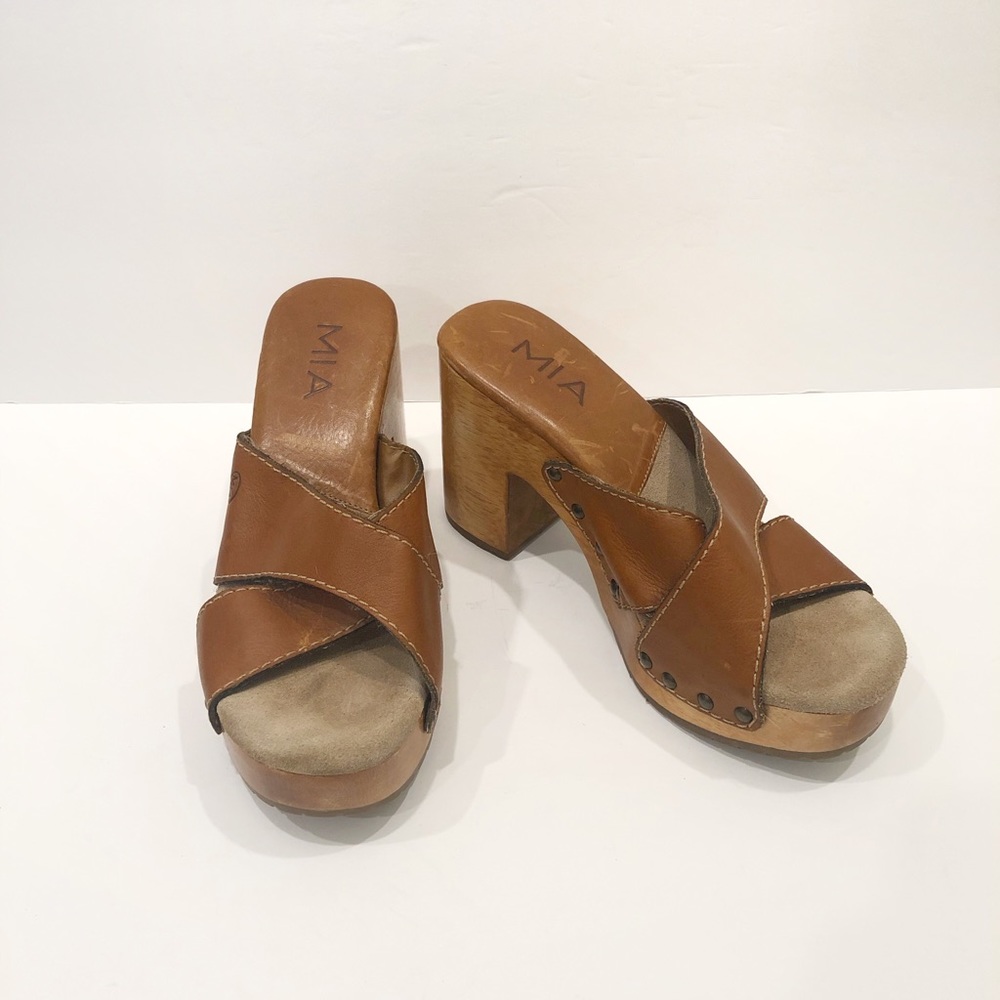 SOLD Y2K Vintage Chunky Wood Platform Sandals - Picture 3 of 5